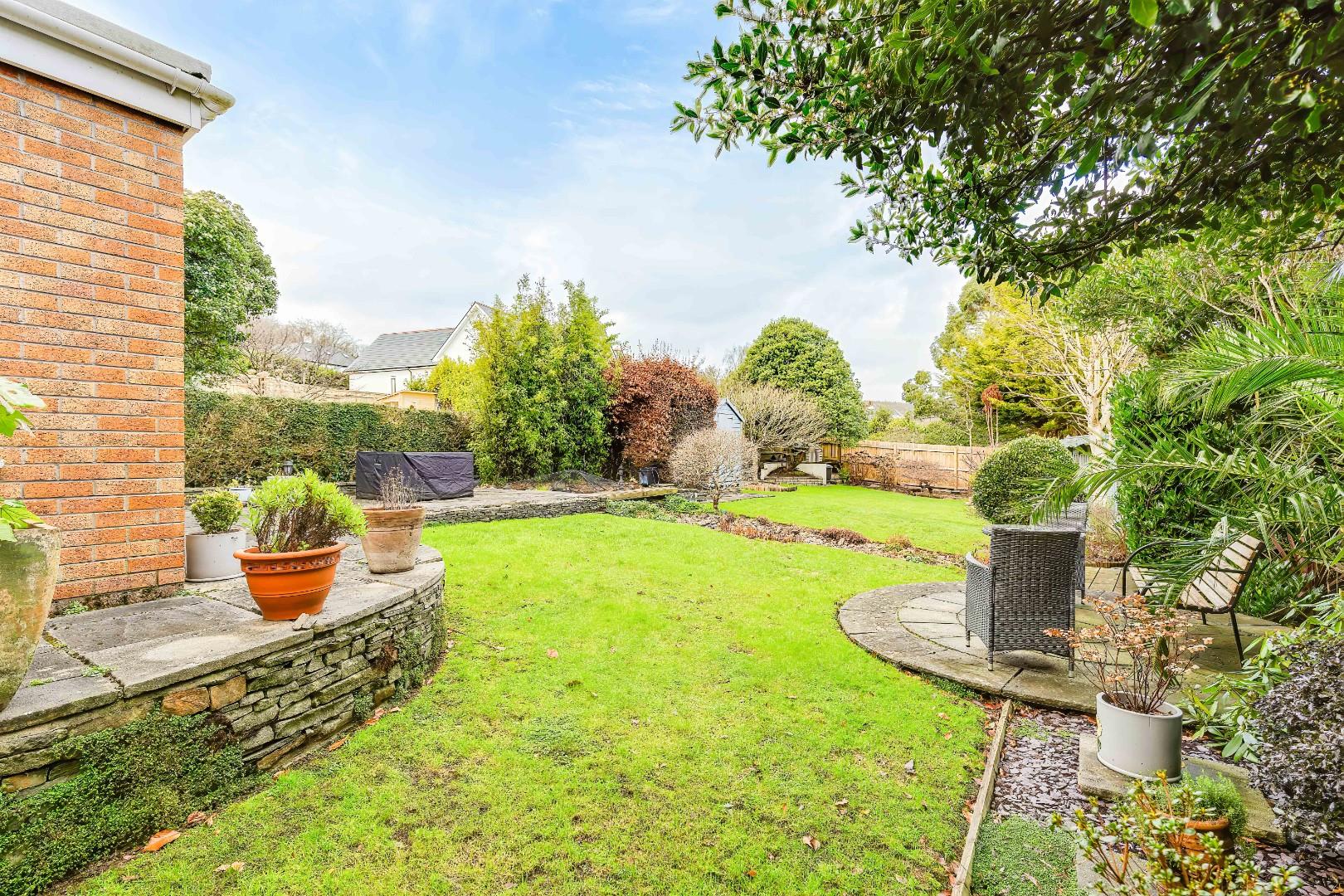 43 Highwalls Avenue, Dinas Powys, CF64 4AQ